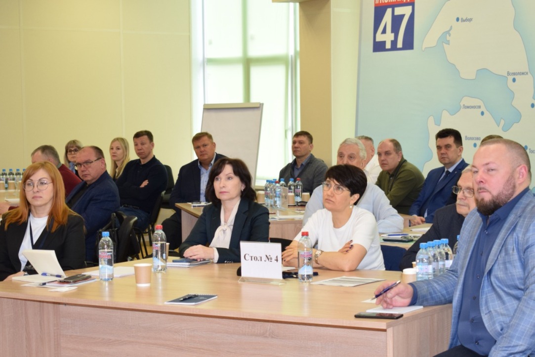 Центр политических компетенций вновь проводит обучение муниципальных служащих Ленинградской области